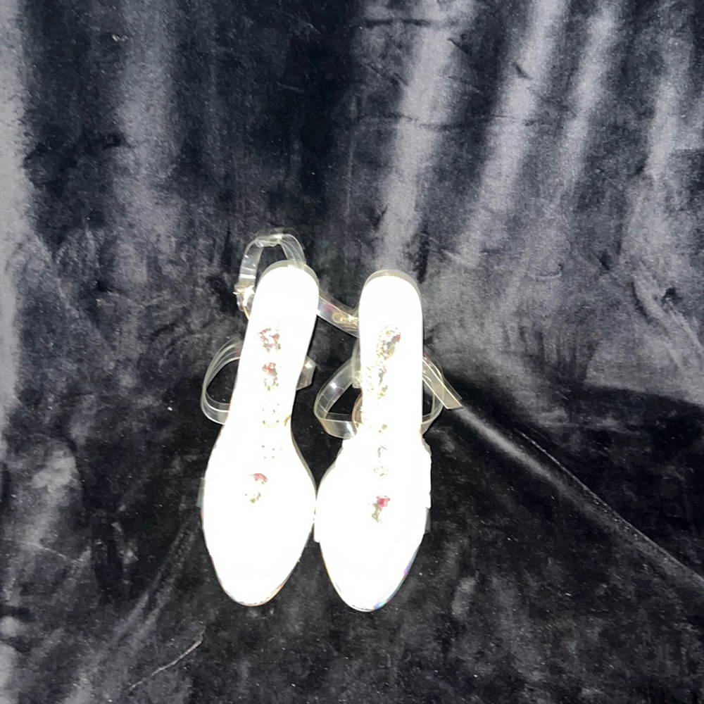 NWT Fashion Nova iridescent size 12 sandals